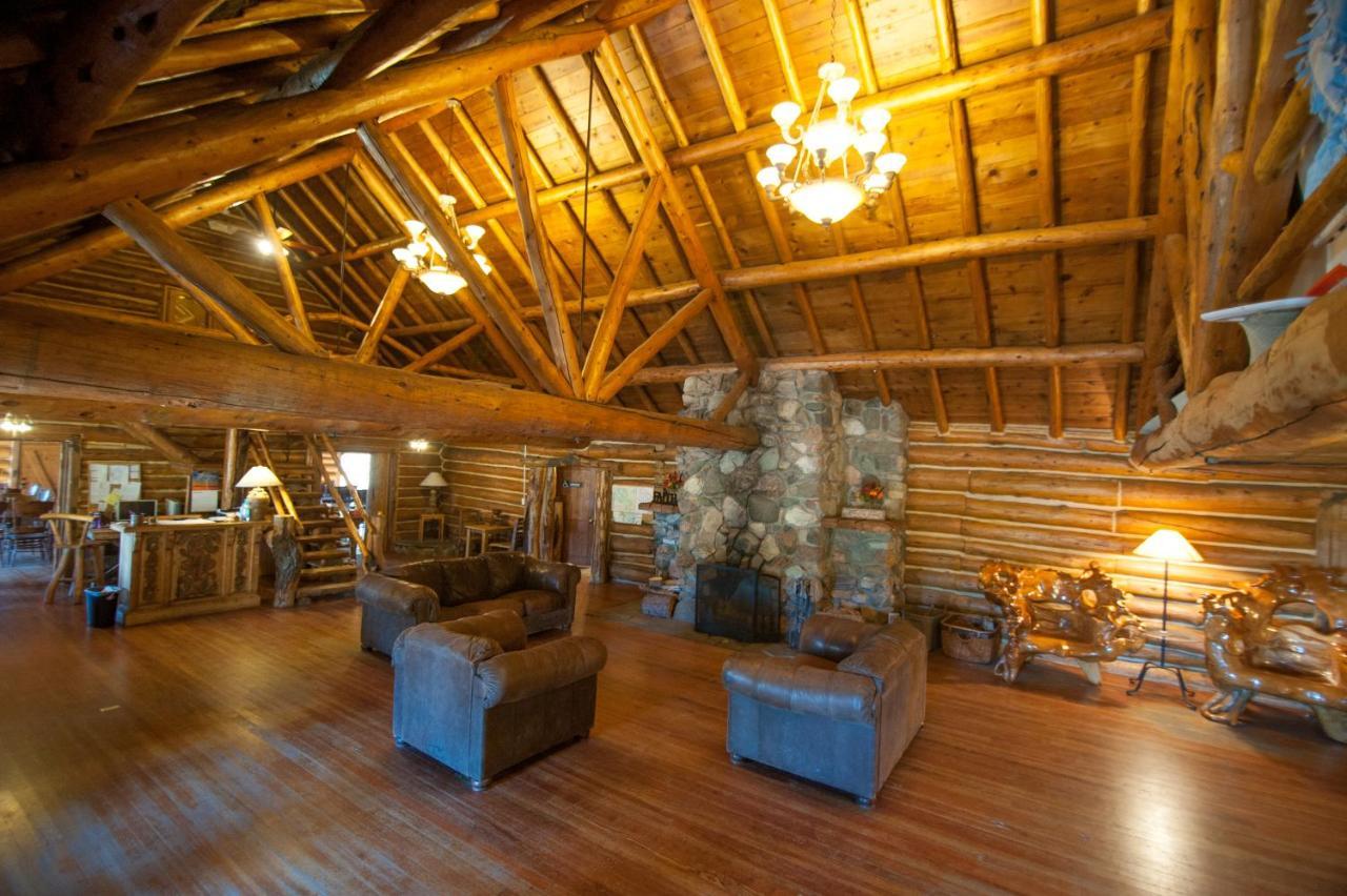 Centennial Snowy Mountain Lodge المظهر الخارجي الصورة