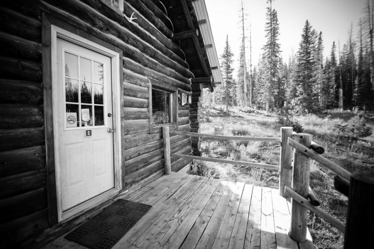 Centennial Snowy Mountain Lodge المظهر الخارجي الصورة